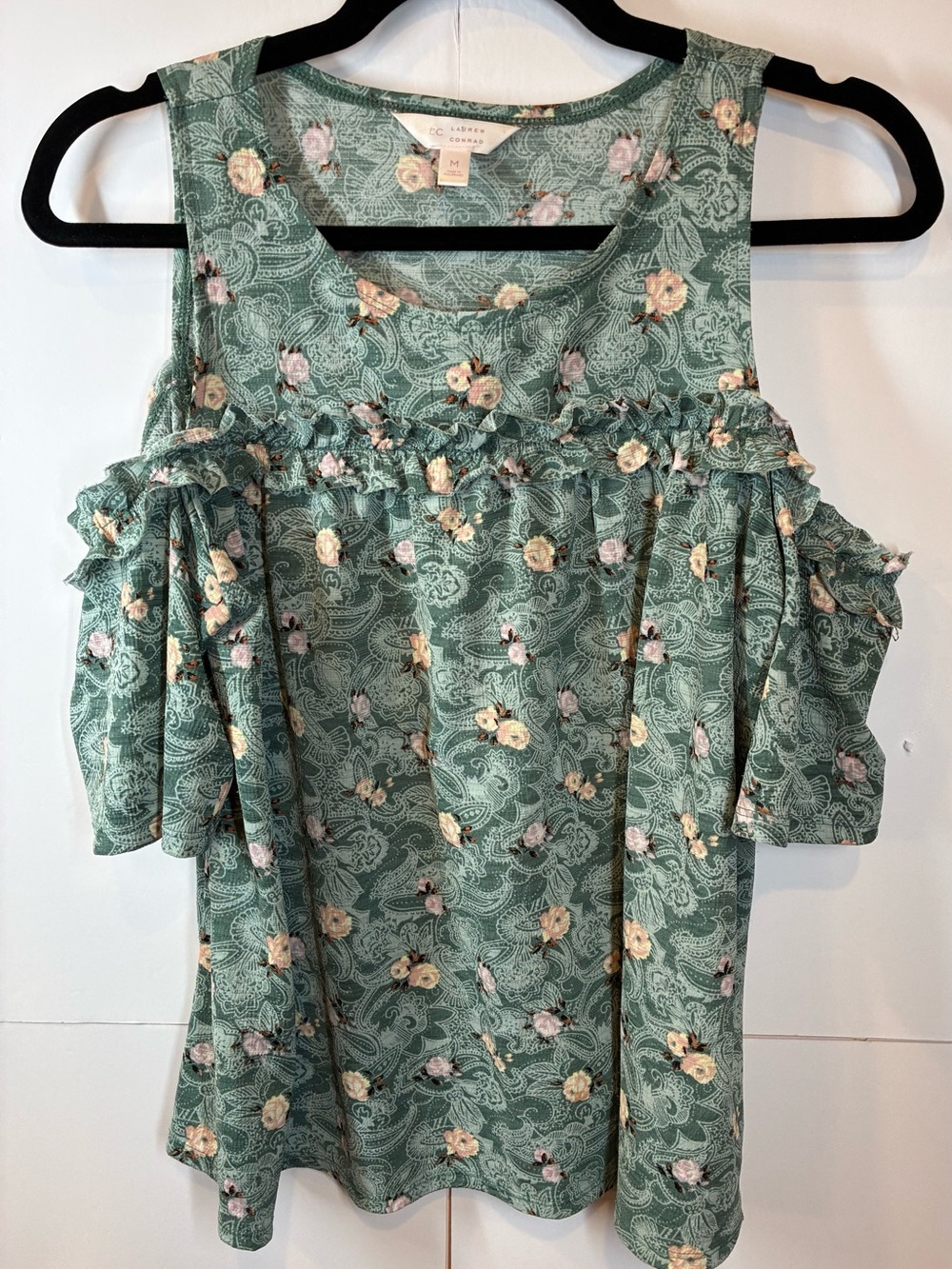 LC Lauren Conrad Seafoam Floral Paisley Ruffle Cold Shoulder Blouse Size Medium
